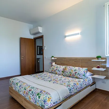 Appartamento Lake View - Apartment With Terrace - Ac - Wifi - By Guestaly